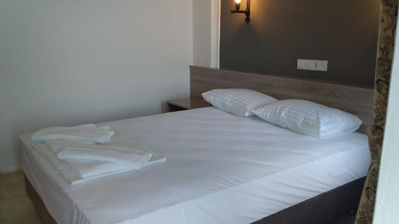Hotel Leon โฟชา ภายนอก รูปภาพ